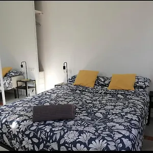 Sevilla's Bed And Terrace Guest house